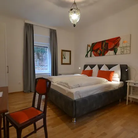 Graz-ulrichsbrunn, Free Parking *