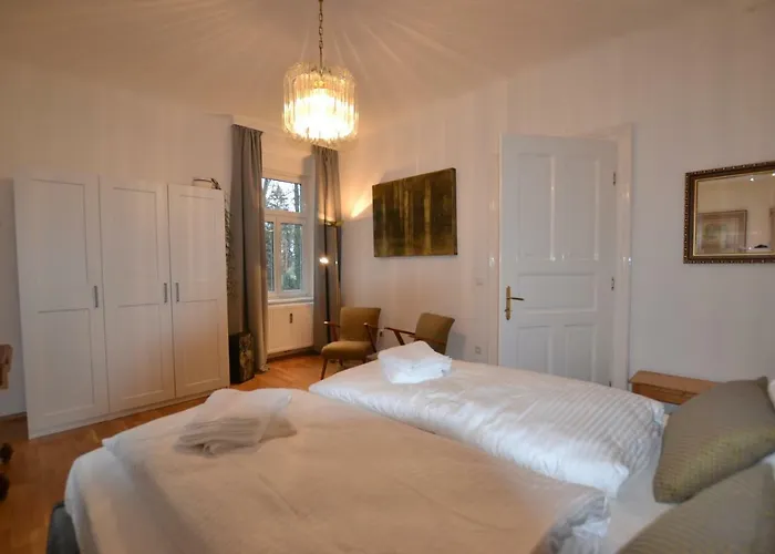 Graz-ulrichsbrunn, Free Parking