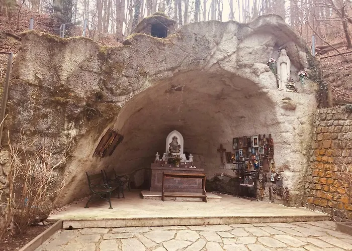 Graz-ulrichsbrunn, Free Parking